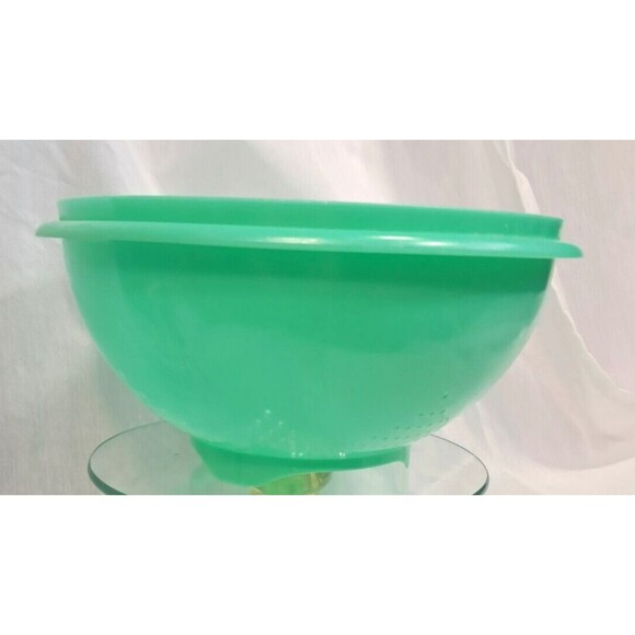 Vintage Tupperware Jadeite Green Colander  Strainer (#339) - Picture 2 of 5
